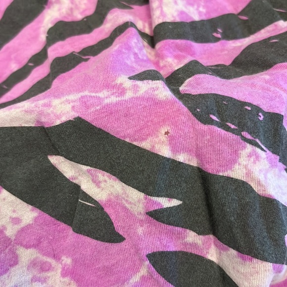 Nollie “The Basic Tee” Thin Purple/Pink Distressed Zebra Graphic V-Neck T-shirt - Picture 3 of 5